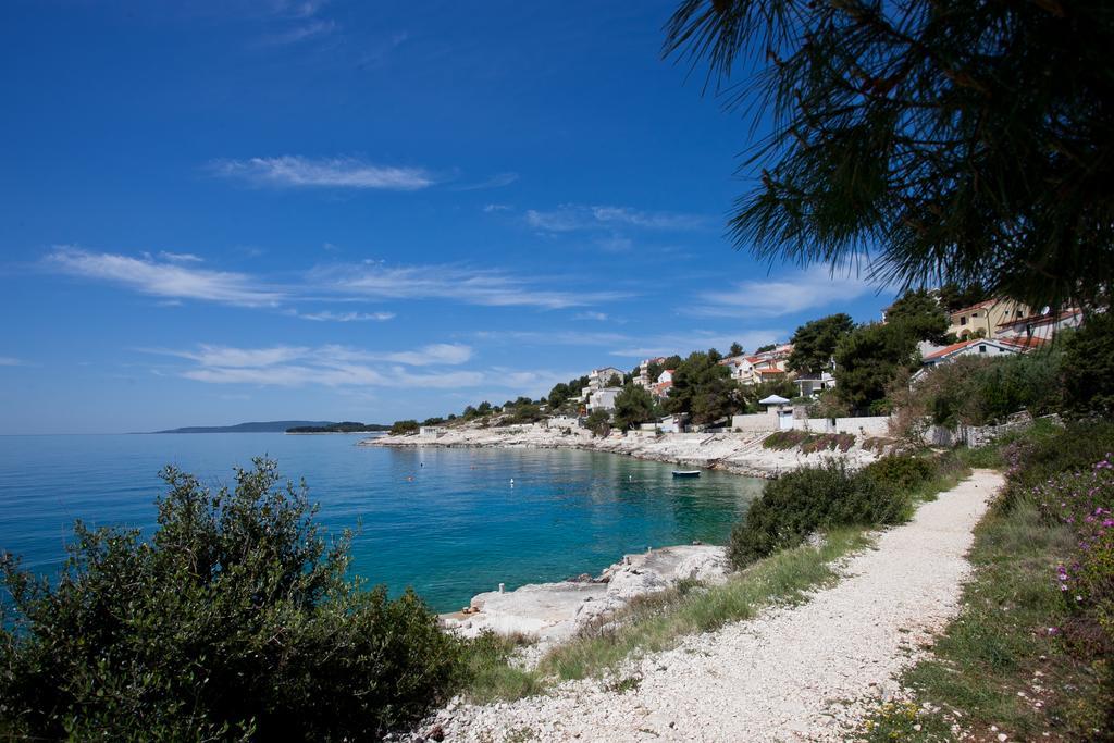 Apartments Medvid Trogir Exterior photo
