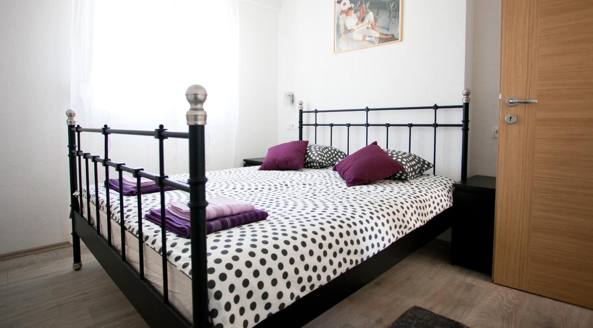 Apartments Medvid Trogir Room photo